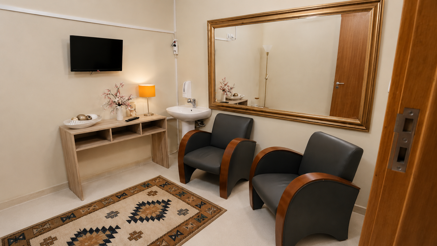 Sala de visitas da Residência Conforto Sénior, espaço acolhedor para receber a família